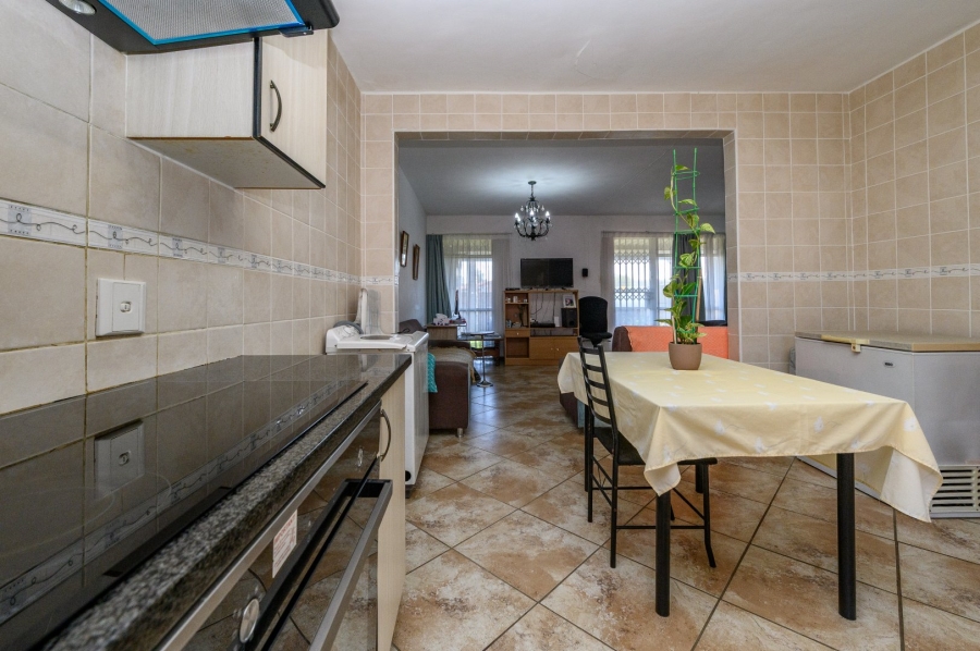  Bedroom Property for Sale in Kabega Park Eastern Cape